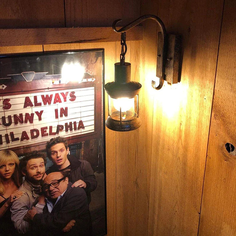 Αμερικανικό βιομηχανικό φωτιστικό τοίχου