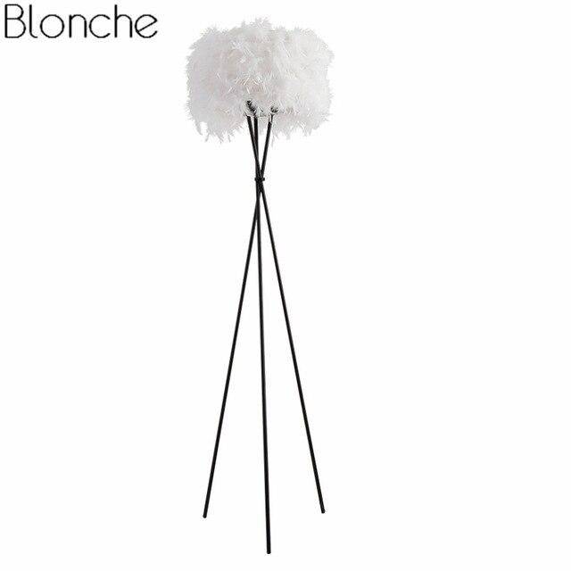 Φωτιστικό δαπέδου LED σε τρία πόδια