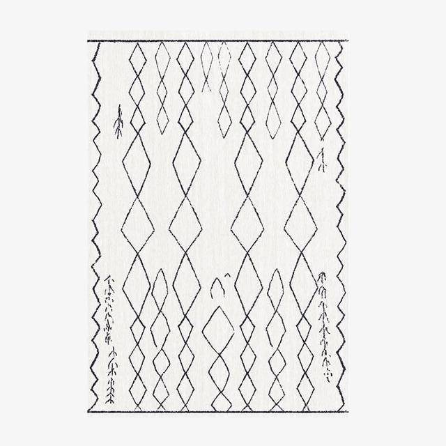 Λευκό βερβερικό ορθογώνιο χαλί με μαύρα σχέδια Sala B