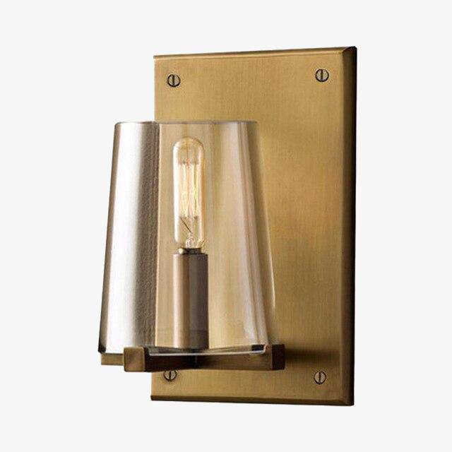 Σχεδιαστής vintage μεταλλικό επιτοίχιο φωτιστικό με γυάλινο αμπαζούρ