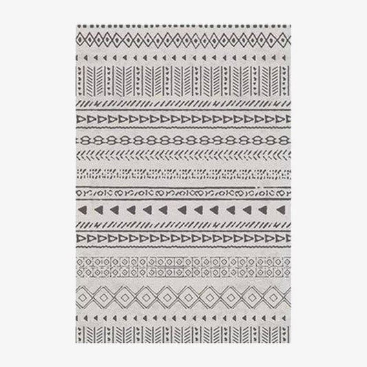 Ορθογώνιο χαλί με μαύρα και μπεζ γεωμετρικά σχέδια σε στυλ Keecy