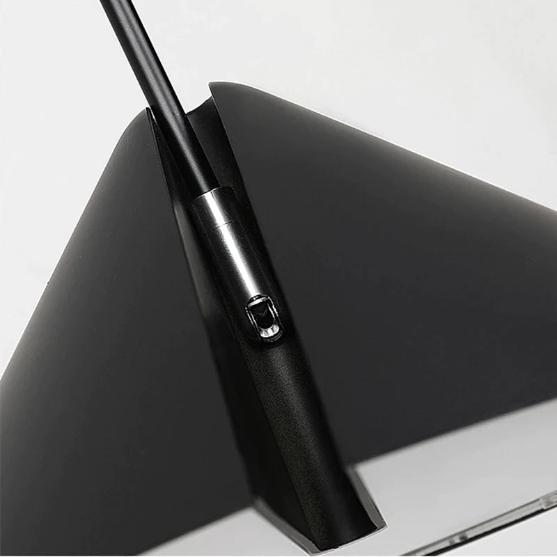 Σκανδιναβικό μοντέρνο μεταλλικό κώνο led με μενταγιόν φωτιστικό εσωτερικό