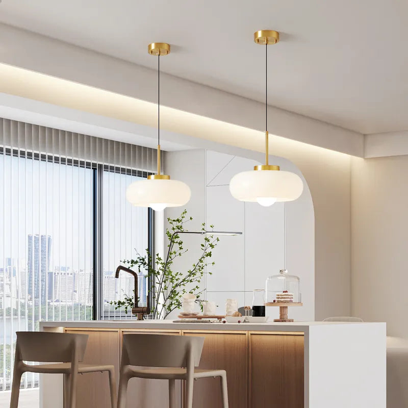 Κρεμαστό φωτιστικό Bauhaus LED από γυαλί και χρυσό μέταλλο