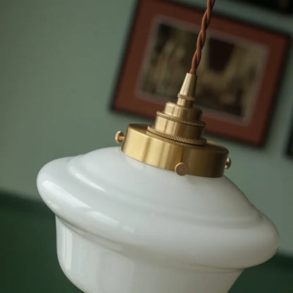 Κρεμαστό φως LED σε γαλακτώδες λευκό γυαλί