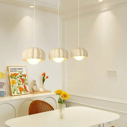 Κρεμαστό φωτιστικό με πολύχρωμο σχέδιο λουλουδιών