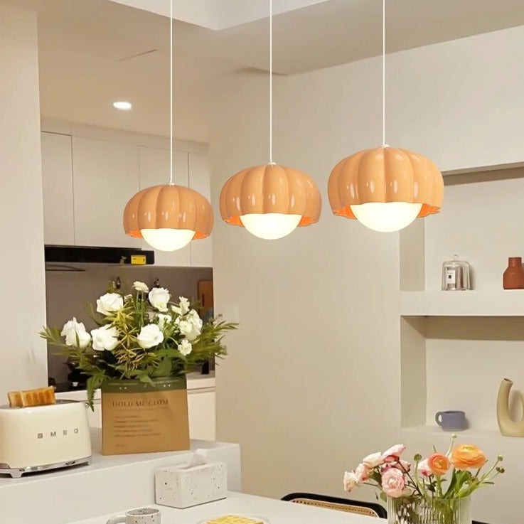 Κρεμαστό φωτιστικό με πολύχρωμο σχέδιο λουλουδιών