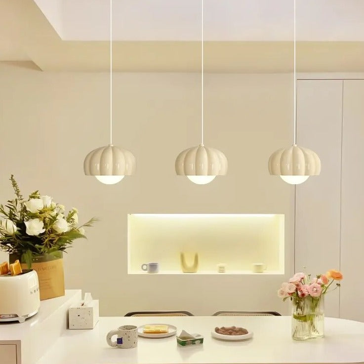 Κρεμαστό φωτιστικό με πολύχρωμο σχέδιο λουλουδιών