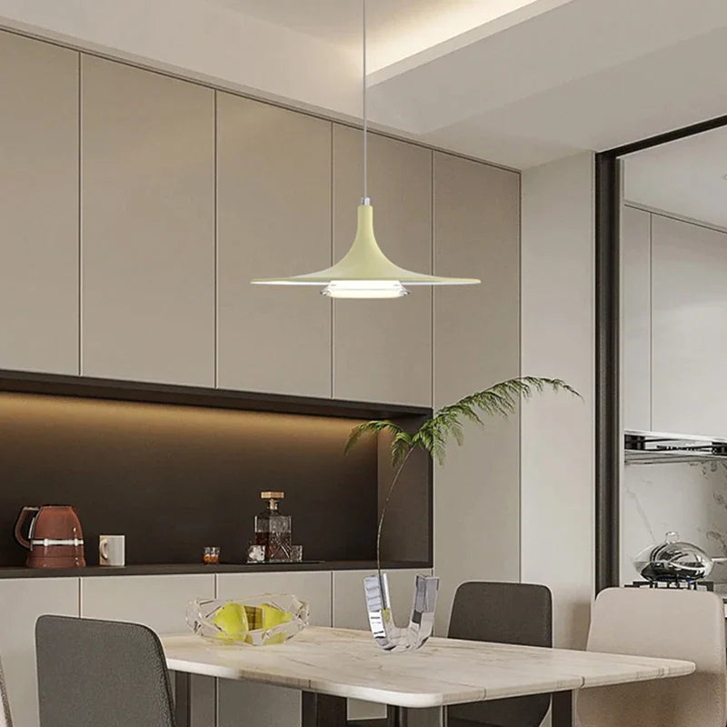 Μινιμαλιστικός πολυέλαιος Chrome House
