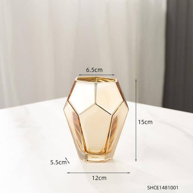 Πολυτελές χρυσό επώνυμο βάζο με γεωμετρικά σχήματα