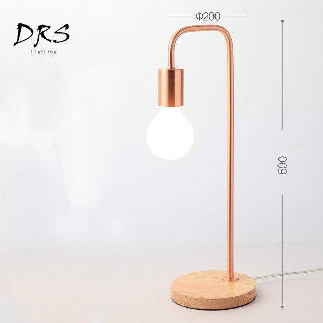 Παραδοσιακό μινιμαλιστικό φωτιστικό γραφείου